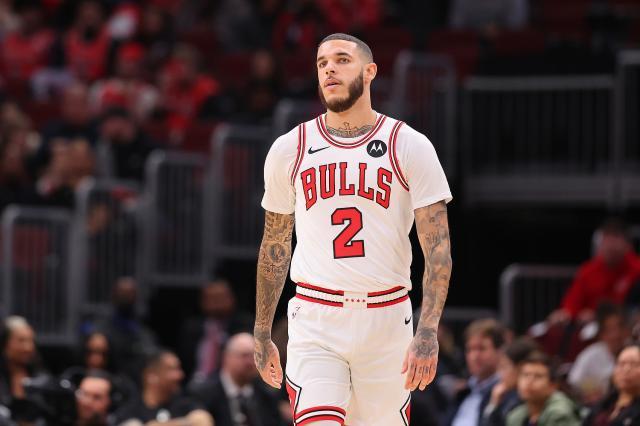 开云平台中国-公牛超市再度开张 拉文&amp;武器&amp;球哥均被摆上货架