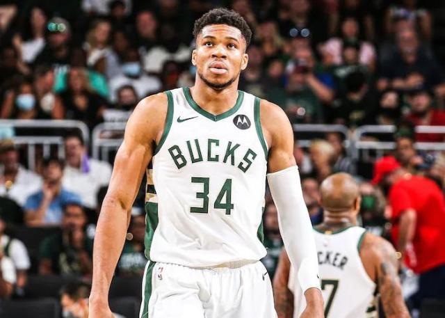 开云官网首页-万幸！字母哥未遭遇严重伤病 系列赛能否复出存疑